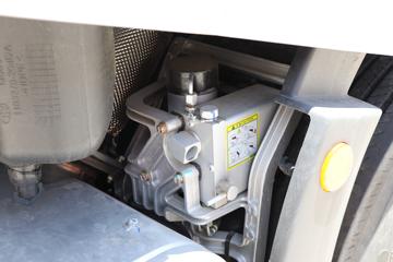 һ����� J7�ؿ� 600���� 6X4 LNG�Զ���ǣ����(Һ��)ͼƬ