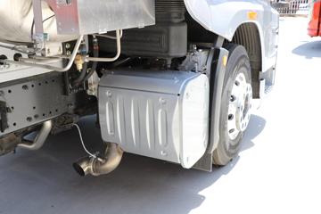 һ����� J7�ؿ� 600���� 6X4 LNG�Զ���ǣ����(Һ��)ͼƬ