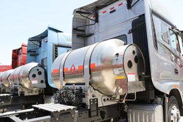 һ����� J7�ؿ� 600���� 6X4 LNG�Զ���ǣ����(Һ��)ͼƬ