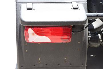 һ����� J7�ؿ� 600���� 6X4 LNG�Զ���ǣ����(Һ��)ͼƬ