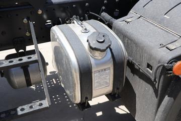 һ����� J7�ؿ� 600���� 6X4 LNG�Զ���ǣ����(Һ��)ͼƬ