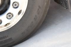 一汽解放 J7重卡 600马力 6X4 LNG自动档牵引车(液缓)