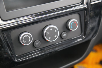 Զ�� ����V5E 4.3T 4.005�׵��Ŵ��綯����΢��66.84kWhͼƬ