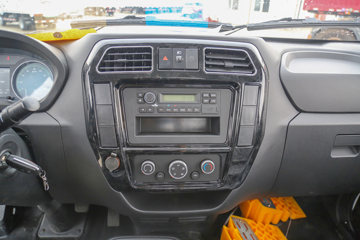 Զ�� ����V5E 4.3T 4.005�׵��Ŵ��綯����΢��66.84kWhͼƬ