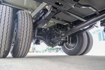 Զ�� ����V5E 4.3T 4.005�׵��Ŵ��綯����΢��66.84kWhͼƬ