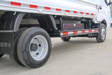 Զ�� ����V5E 4.3T 4.005�׵��Ŵ��綯����΢��66.84kWhͼƬ