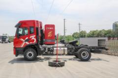 东风新疆 畅行X3 240马力 4X2 5.2米仓栅式载货车(DFV5181CCYGP6D1)