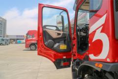 东风新疆 畅行X3 240马力 4X2 5.2米仓栅式载货车(DFV5181CCYGP6D1)