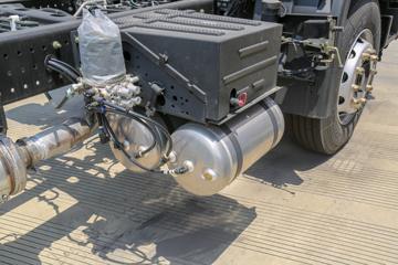 �����½� ����X3 240���� 4X2 5.2�ײ�դʽ�ػ���ͼƬ