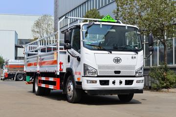 解放 J6F  160马力 5.3米气瓶运输车(楚飞牌)(CLQ5120TQP6CA)