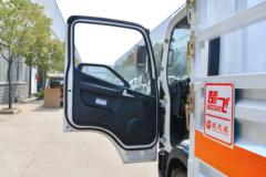 解放 J6F  160马力 5.3米气瓶运输车(楚飞牌)(CLQ5120TQP6CA)
