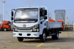 东风 多利卡D5 锐能版 132马力 3.8米单排栏板轻卡(国六)(EQ1041S3CDC)