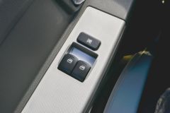 东风 多利卡D5 锐能版 132马力 3.8米单排栏板轻卡(国六)(EQ1041S3CDC)