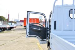 东风 多利卡D5 锐能版 132马力 3.8米单排栏板轻卡(国六)(EQ1041S3CDC)