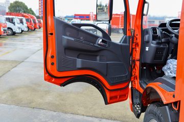 ���� ������D6-M ���ܰ� 136���� 4.17�׵�����ʽ�ῨͼƬ