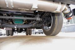 解放 J6F 180马力 5.2米易燃气体厢式运输车(楚飞牌)(CLQ5120XRQ6CA)
