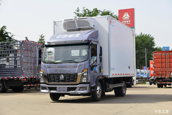 重汽HOWO 统帅 170马力 4X2 4.1单排米冷藏车