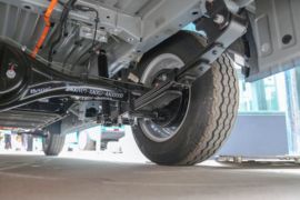 鑫源E3&nbsp;电动封闭厢货底盘图片