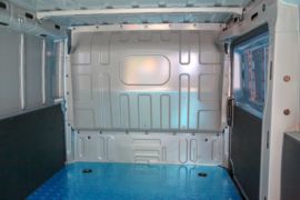 鑫源E3&nbsp;电动封闭厢货货厢图片