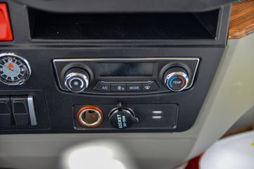 �й�����HOWO ͳ˧ 170���� 4.85���Ű��դʽ�ػ���ͼƬ
