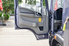 中国重汽HOWO 统帅 170马力 4.85米排半仓栅式载货车(ZZ5127CCYF3815F1)
