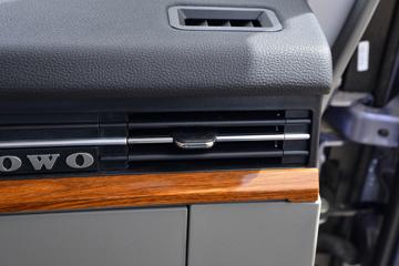 �й�����HOWO ͳ˧ 170���� 4.15�׵��Ų�դʽ�Ῠ(�й�����8��)(ZZ5047CCYF3215F144)ͼƬ