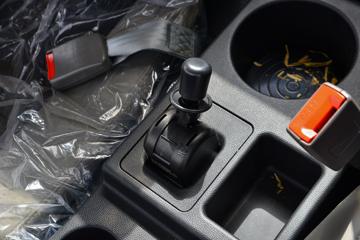 �й�����HOWO ͳ˧ 170���� 4.15�׵��Ų�դʽ�Ῠ(�й�����8��)(ZZ5047CCYF3215F144)ͼƬ