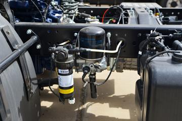 �й�����HOWO ͳ˧ 170���� 4.15�׵��Ų�դʽ�Ῠ(�й�����8��)(ZZ5047CCYF3215F144)ͼƬ