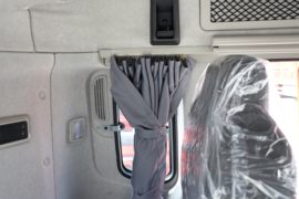 东风天锦KR PLUS 载货车驾驶室                                               图片