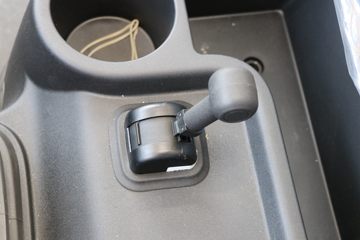 �������ó� ���KR PLUS ���ʰ�2024�� 280���� 4X2 9.8��LNG��ʽ�ػ���(DFH5180XXYE27)ͼƬ