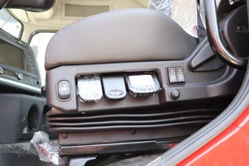 �������ó� ���KR PLUS ���ʰ�2024�� 280���� 4X2 9.8��LNG��ʽ�ػ���(DFH5180XXYE27)ͼƬ