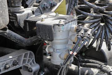 �������ó� ����KL�ؿ� ����� 480���� 6X4 ǣ����(����14��)(Һ��)ͼƬ