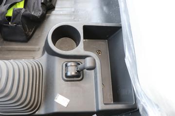 �������ó� ���KR PLUS ���ʰ� 300���� 4X2 6.8�������ػ���ͼƬ