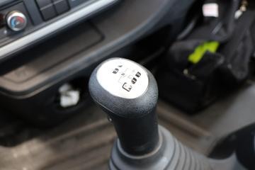 �������ó� ���KR PLUS ���ʰ� 300���� 4X2 6.8�������ػ���ͼƬ