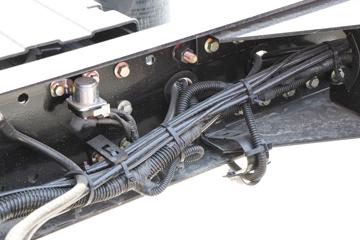 �������ó� ���KR PLUS ���ʰ� 300���� 4X2 6.8�������ػ���ͼƬ