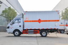 东风 途逸T5 95马力 汽油 4X2 易燃液体厢式运输车(楚飞牌)(CLQ5040XRY6E)