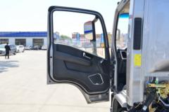 陕汽商用车 德龙G300 163马力 4.18米单排栏板轻卡(SX1041NP6331)