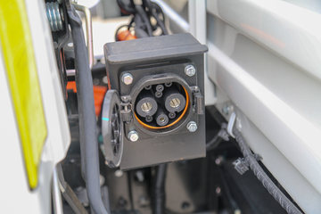 ���� ����EV6 4.5T 4.18�׵��Ŵ��綯�����Ῠ100.46kWhͼƬ