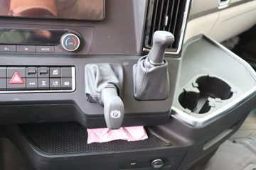 й ǵ¿SITRAK G7Hؿ 590 6X4 LNGԶǣͼƬ