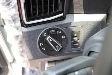 й ǵ¿SITRAK G7Hؿ 590 6X4 LNGԶǣͼƬ