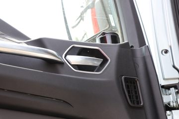 й ǵ¿SITRAK G7Hؿ 590 6X4 LNGԶǣͼƬ