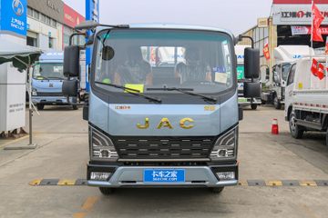 江淮领跑L3 2.0L汽油 150马力 东安5档 液刹 3.47米排半栏板轻卡