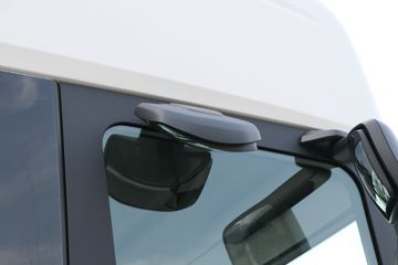 ˹������ ��Rϵ�� 500���� 6X2Rǣ����(��ɫ)(�ͺ�R500 6x2)ͼƬ