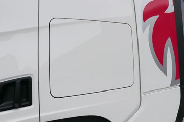 ˹������ ��Rϵ�� 500���� 6X2Rǣ����(��ɫ)(�ͺ�R500 6x2)ͼƬ