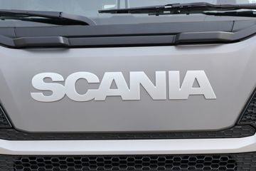 ˹������ ��Rϵ�� 500���� 6X2Rǣ����(��ɫ)(�ͺ�R500 6x2)ͼƬ