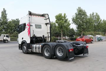 ˹������ ��Rϵ�� 500���� 6X2Rǣ����(��ɫ)(�ͺ�R500 6x2)ͼƬ