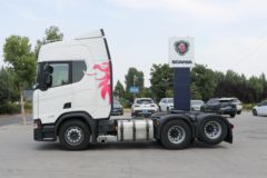 斯堪尼亚 新R系列 500马力 6X2R牵引车(白色)(型号R500 6x2)