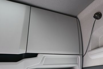 ˹������ ��Rϵ�� 500���� 6X2Rǣ����(��ɫ)(�ͺ�R500 6x2)ͼƬ