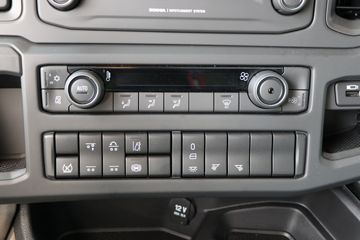 ˹������ ��Rϵ�� 500���� 6X2Rǣ����(��ɫ)(�ͺ�R500 6x2)ͼƬ