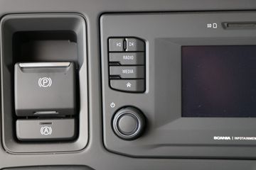 ˹������ ��Rϵ�� 500���� 6X2Rǣ����(��ɫ)(�ͺ�R500 6x2)ͼƬ